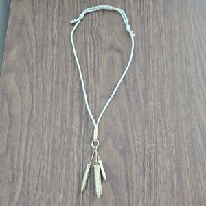 Elegant Gold Pendant Necklace